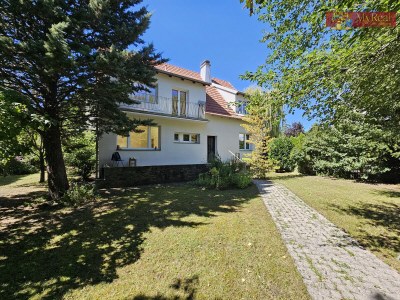 Schmuckstück inmitten Bad-Vöslaus