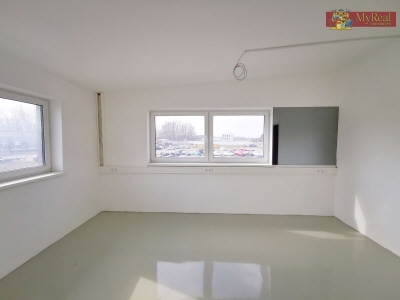 Helles Büro / Storage mit ca. 20m²